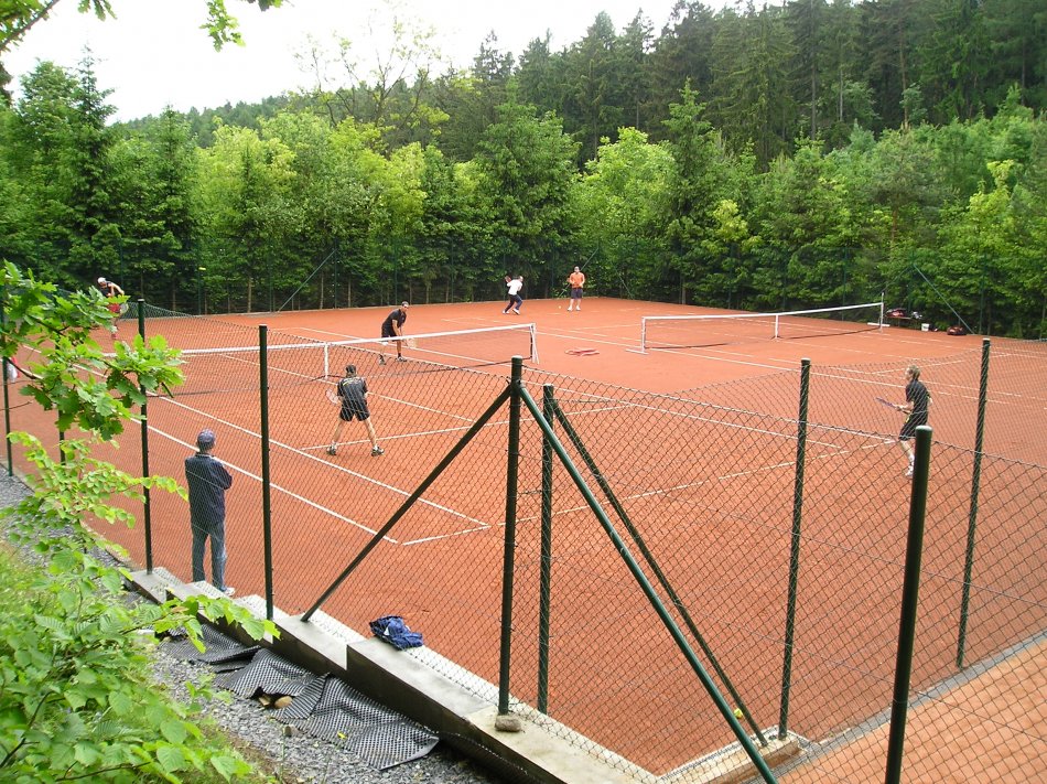 Výsledky tenisového turnaje ve čtyřhře 2013