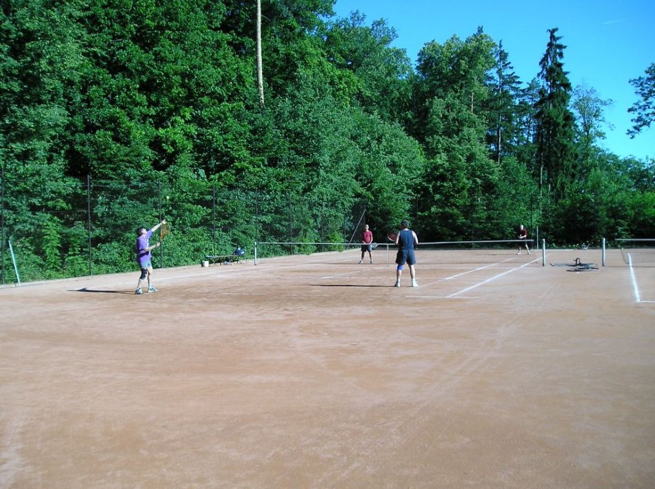 Tenisový turnaj neregistrovaných hráčů ve čtyřhře 13.6.2009