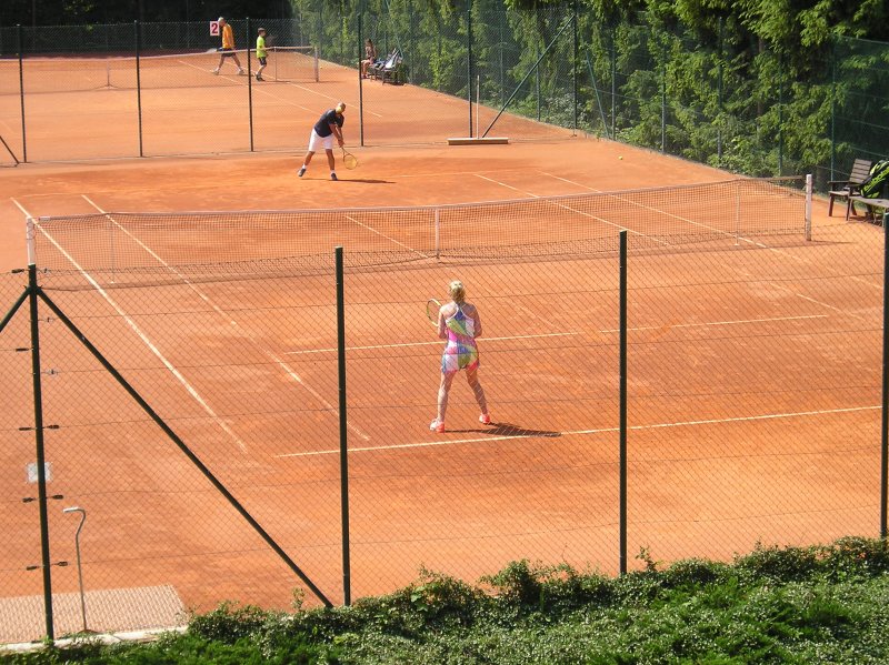 Tenisový turnaj dospělí